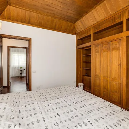 Elegante 130mq In Stile Classico Apartment Rome