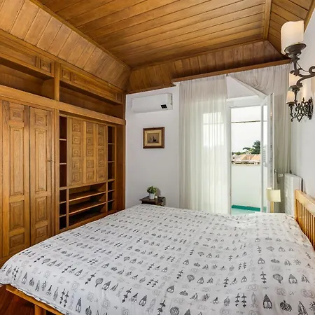 Elegante 130mq In Stile Classico Apartment *