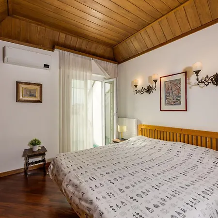Apartment Elegante 130mq In Stile Classico Rome