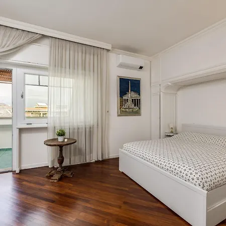 Apartment Elegante 130mq In Stile Classico Rome