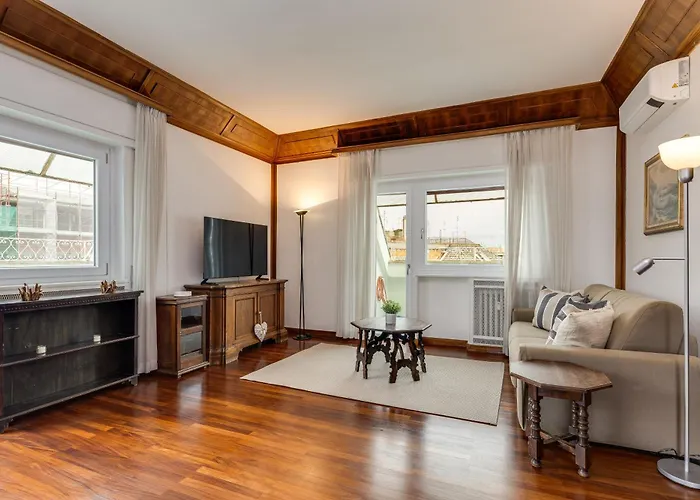 Elegante 130mq In Stile Classico Roma
